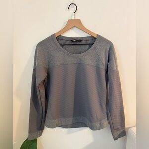 🪨 The North Face Pullover Sweater